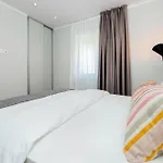 Jolanda ロヴィニ